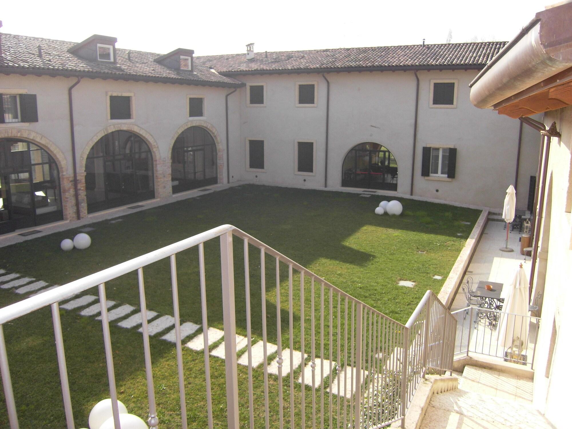 Relais Corte Paradiso Appartement Peschiera del Garda